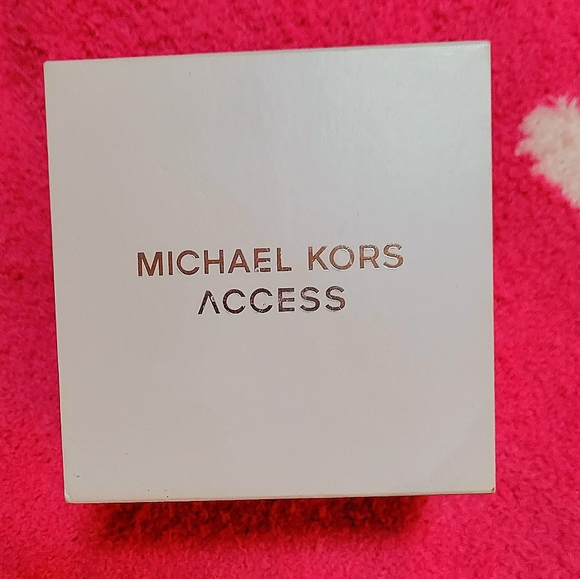 Michael Kors Gen 6 Bradshaw Rose Gold Smartwatch S.Steel.Model: MKT5133 - Picture 7 of 9